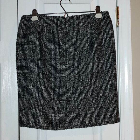 Ann Taylor black white wool blend pencil skirt  Sz 6 NWOT - Picture 3 of 5